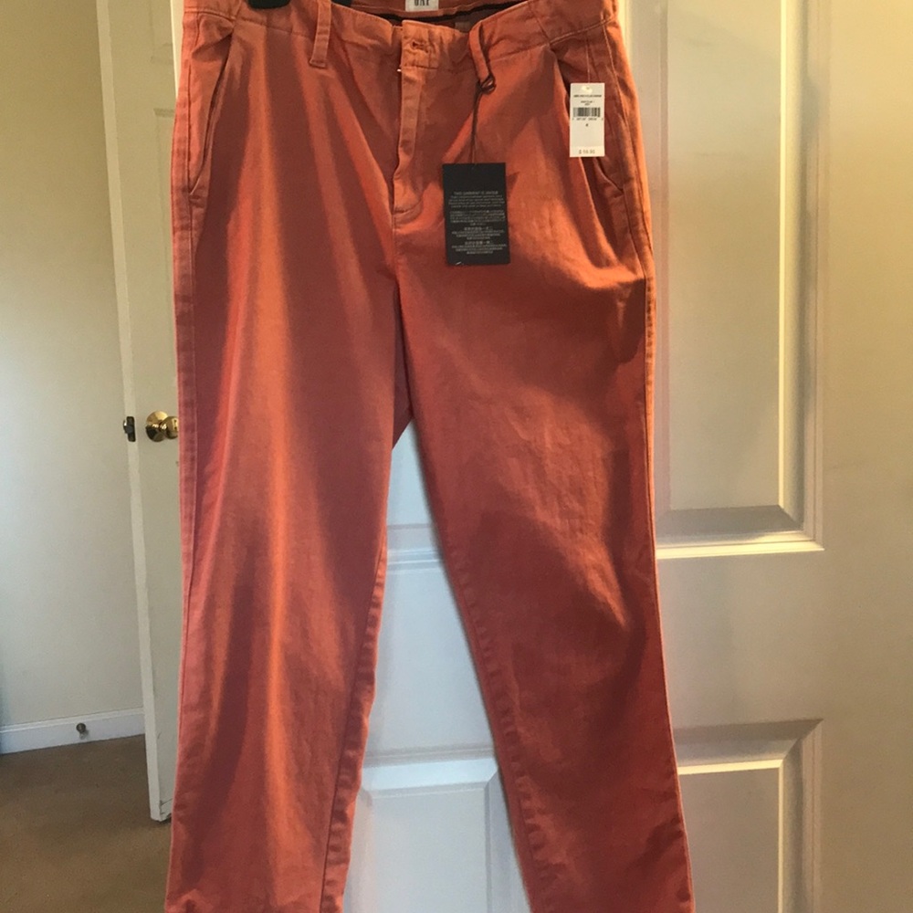 Mid rise chino